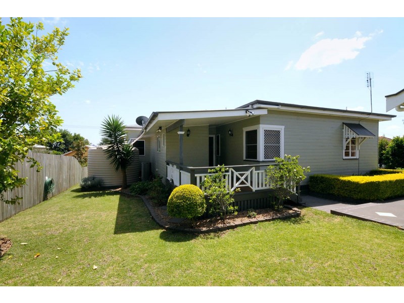 73 Phillip Street, South Toowoomba QLD 4350