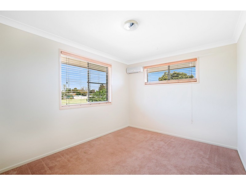 32 McFarlane Street, Wilsonton QLD 4350