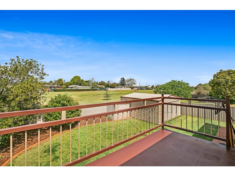 32 McFarlane Street, Wilsonton QLD 4350
