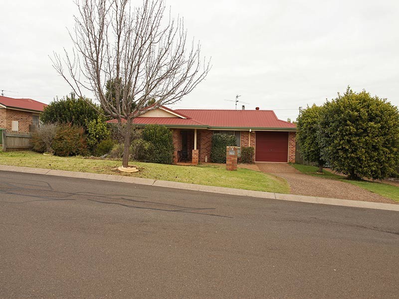 14 Stoneyhurst Court, Glenvale QLD 4350