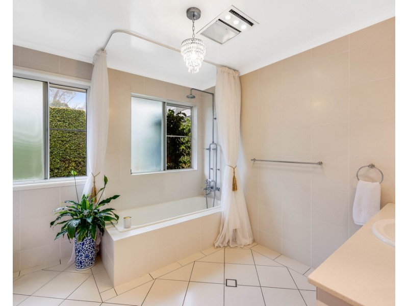 15 Meredith Crescent, Rangeville QLD 4350