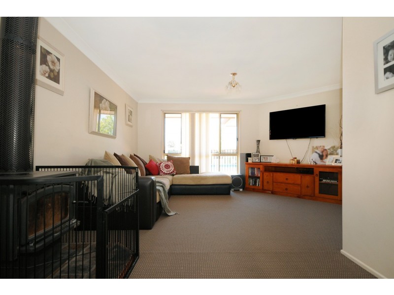 2 Glen Avon Court, Glenvale QLD 4350