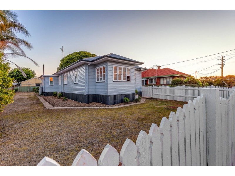 26 Violet Street, Harristown QLD 4350