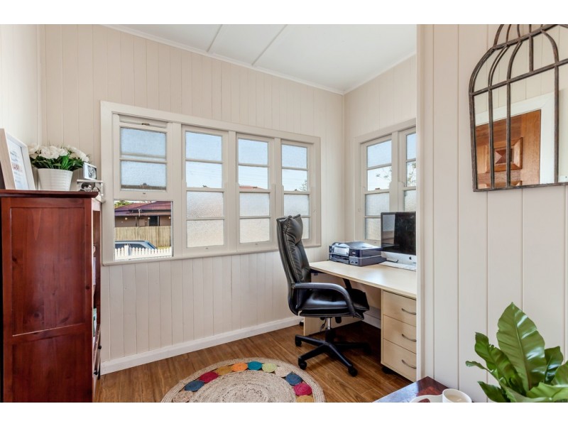 26 Violet Street, Harristown QLD 4350