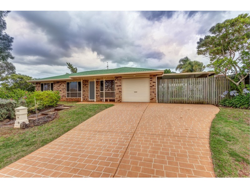 11 Honeysuckle Drive, Glenvale QLD 4350