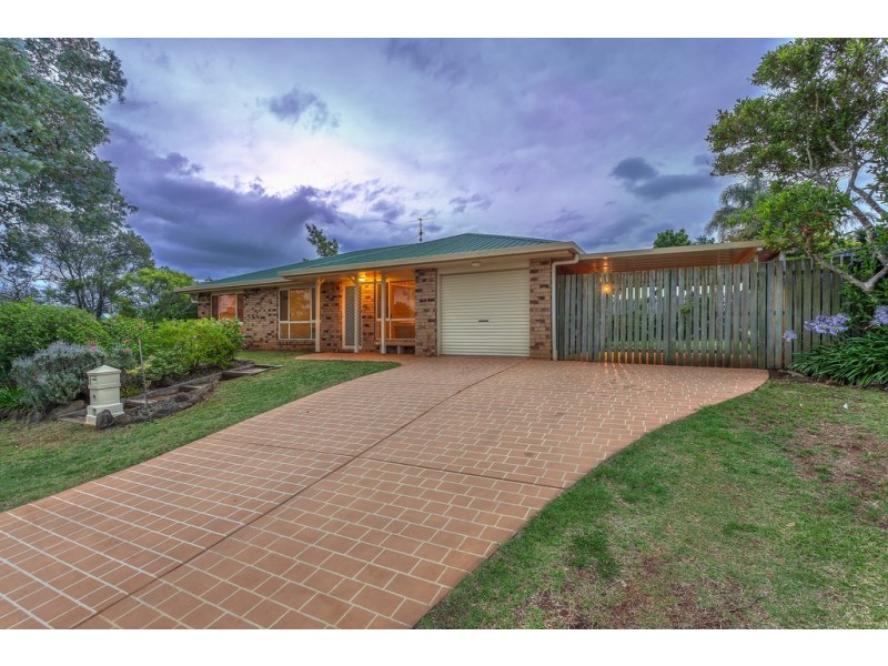 11 Honeysuckle Drive, Glenvale QLD 4350