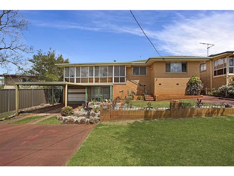 4 Flinders Street, Centenary Heights QLD 4350