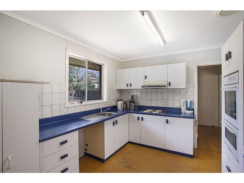 4 Flinders Street, Centenary Heights QLD 4350