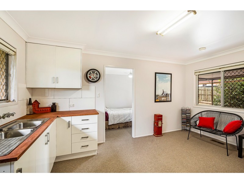 279 Tor Street, Wilsonton QLD 4350
