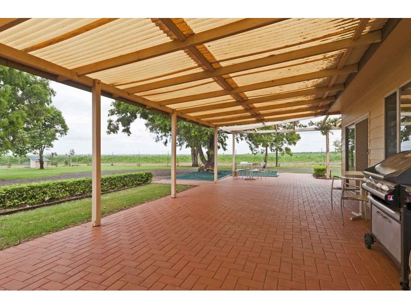 15704 Warrego Highway, Bowenville QLD 4404