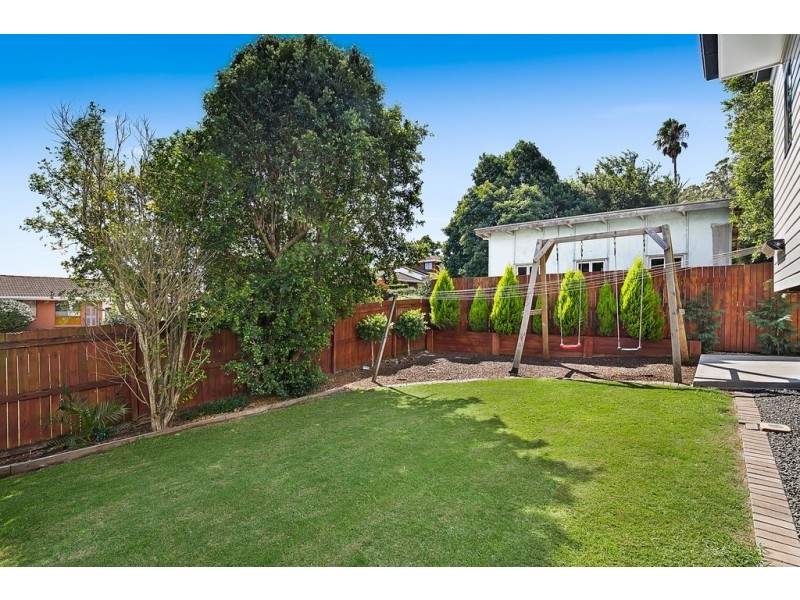 7 Mary Street, Mount Lofty QLD 4350