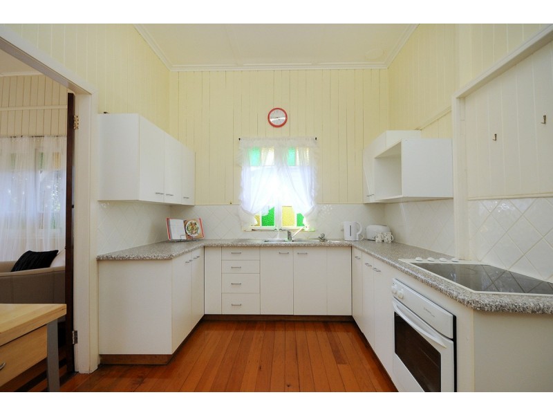 57 Alford Street, Mount Lofty QLD 4350