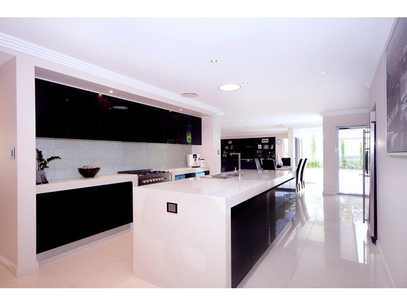 9 Bonville Court, Middle Ridge QLD 4350