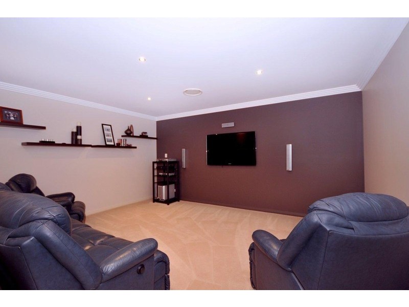 9 Bonville Court, Middle Ridge QLD 4350