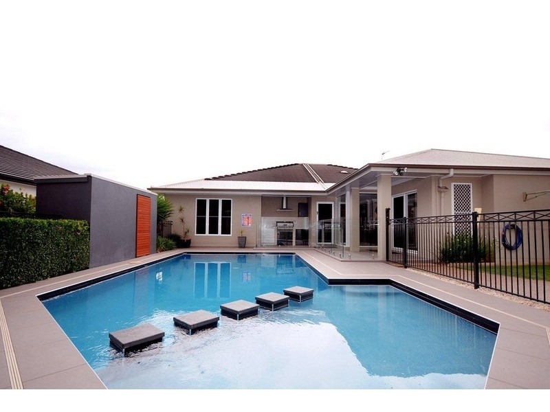 9 Bonville Court, Middle Ridge QLD 4350