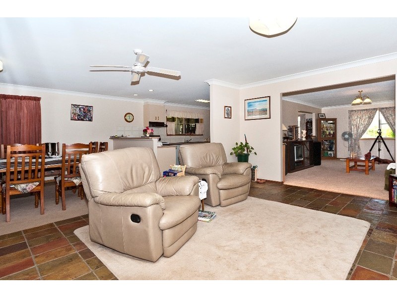 5 Oelkers Court, Hodgson Vale QLD 4352