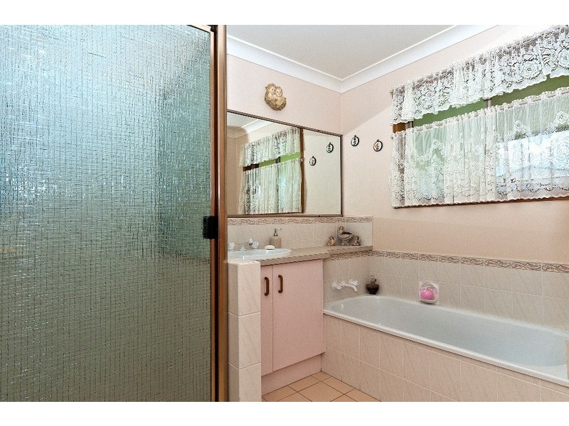 5 Oelkers Court, Hodgson Vale QLD 4352