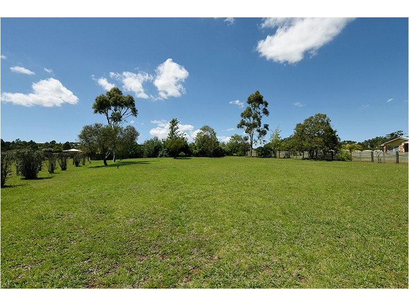 21 Denaid Street, Highfields QLD 4352