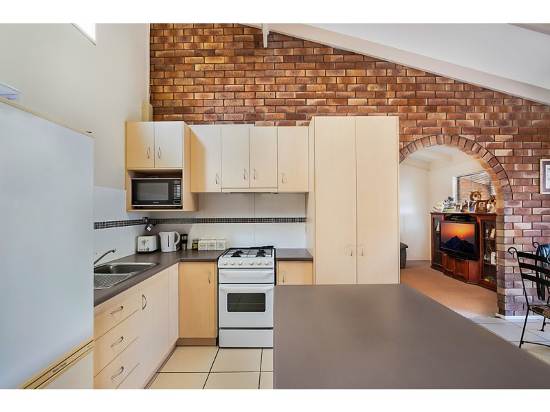 15 Truscott Street, Wilsonton QLD 4350