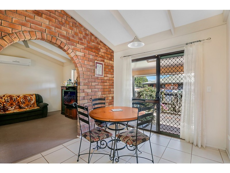 15 Truscott Street, Wilsonton QLD 4350