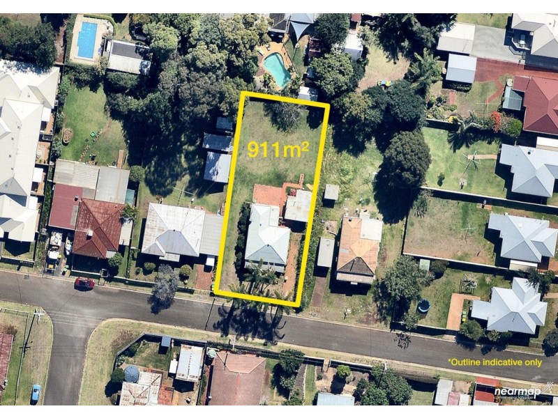 3 McCook Street, South Toowoomba QLD 4350