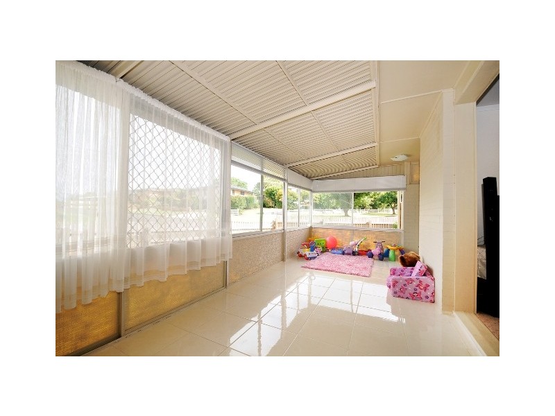 8 Koombarra Street, Harlaxton QLD 4350