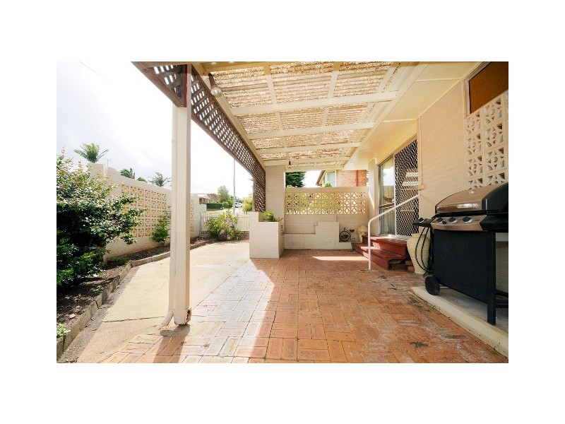 8 Koombarra Street, Harlaxton QLD 4350