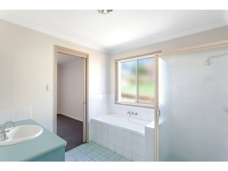 74 Glenvale Road, Harristown QLD 4350