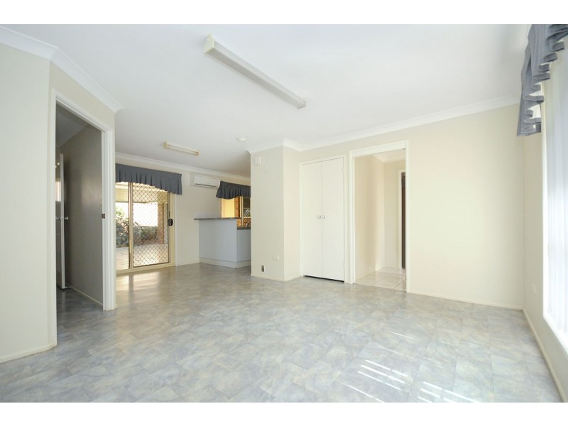 4 Jull Drive, Centenary Heights QLD 4350