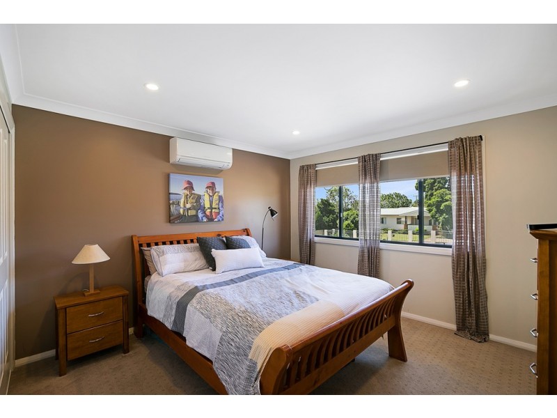 10 South Street, Rangeville QLD 4350