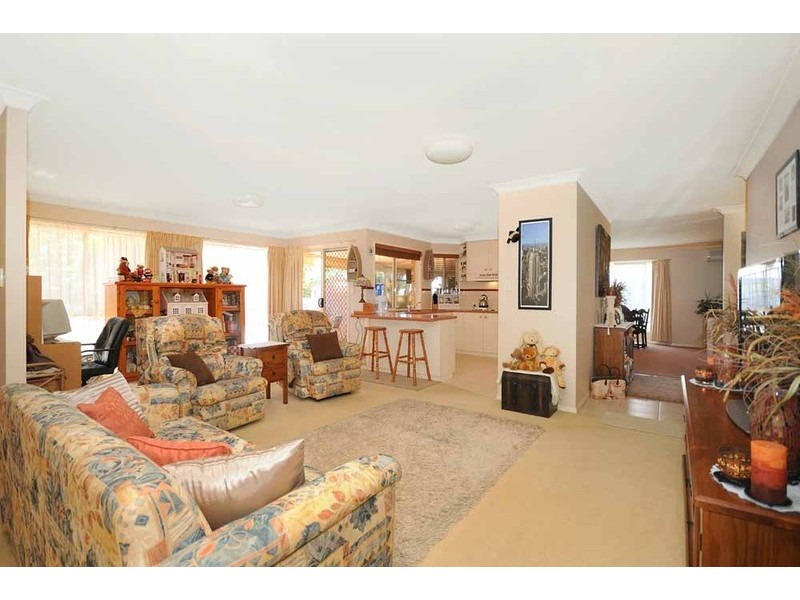 13 Pillar Street, Middle Ridge QLD 4350