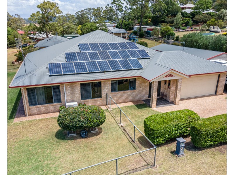 2 Fairview Rise, Gowrie Junction QLD 4352