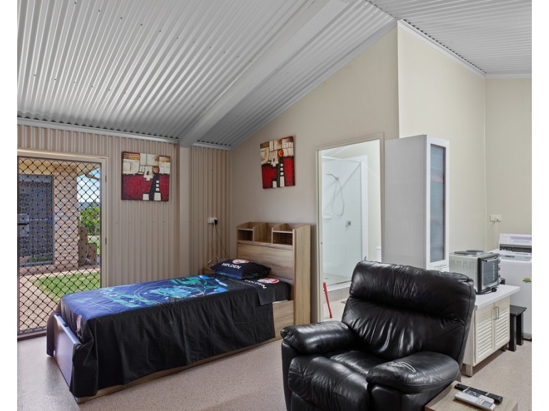 2 Fairview Rise, Gowrie Junction QLD 4352