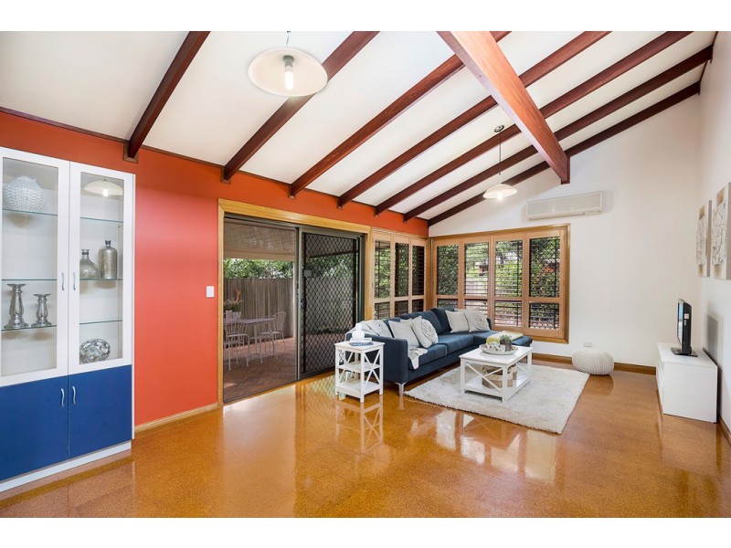 6 Marguerita Court, Centenary Heights QLD 4350