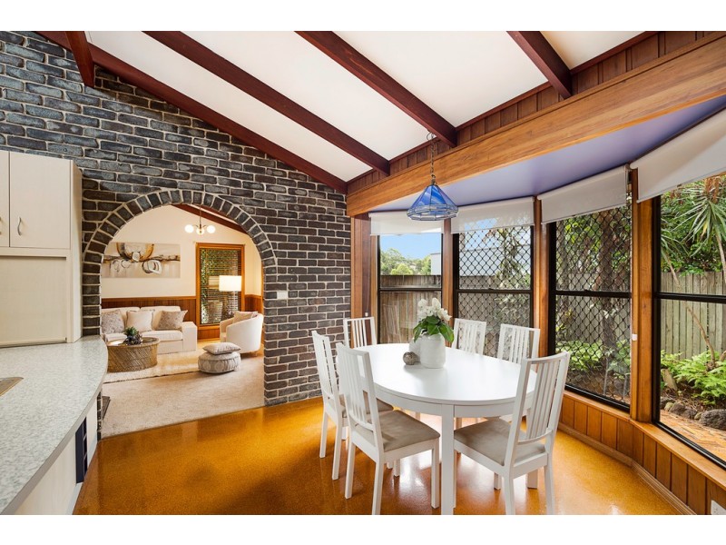 6 Marguerita Court, Centenary Heights QLD 4350