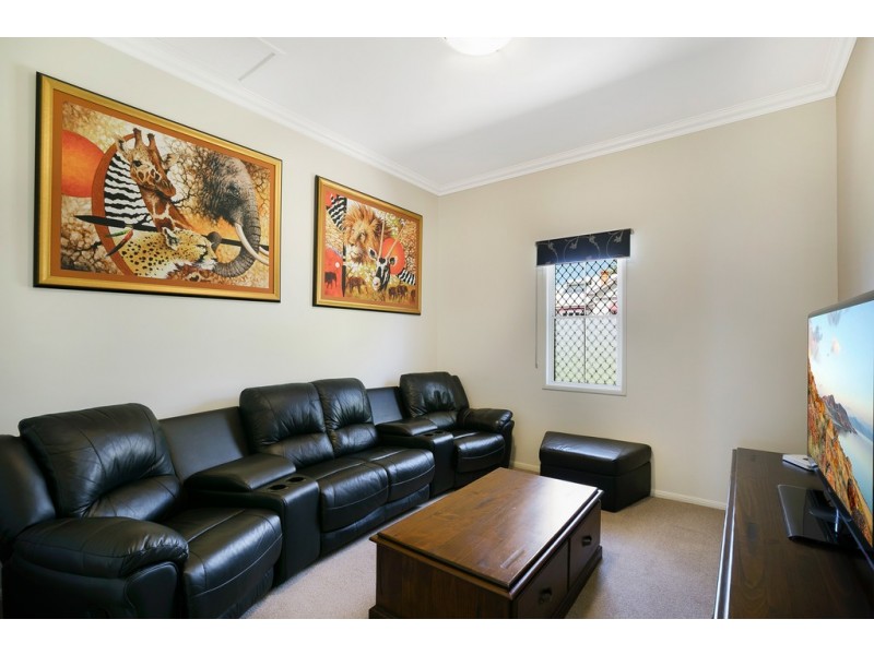 242 Geddes Street, Centenary Heights QLD 4350