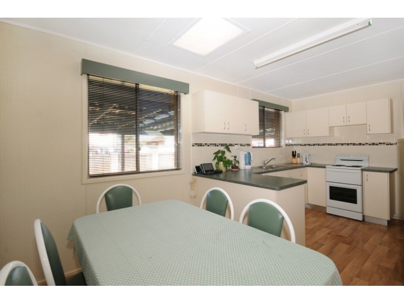 12 Kettle Street, Rockville QLD 4350