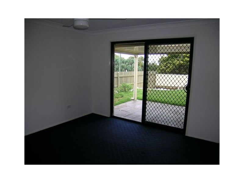 1 Banksdale Drive, Middle Ridge QLD 4350