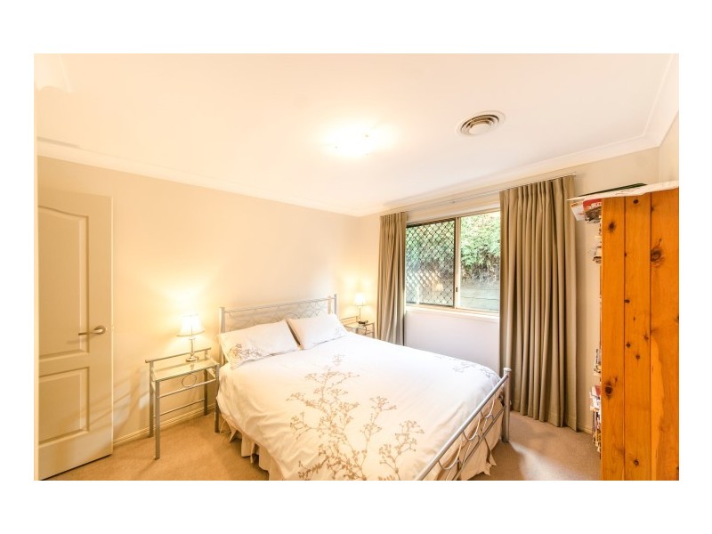 8 Paringa Close, Middle Ridge QLD 4350