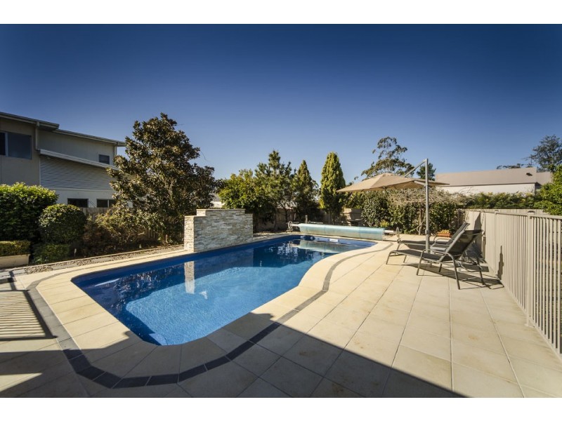 8 Paringa Close, Middle Ridge QLD 4350