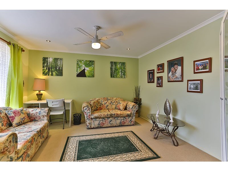 2 Blake Street, Wilsonton QLD 4350