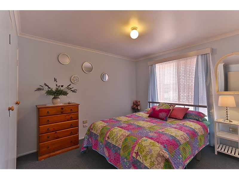 2 Blake Street, Wilsonton QLD 4350