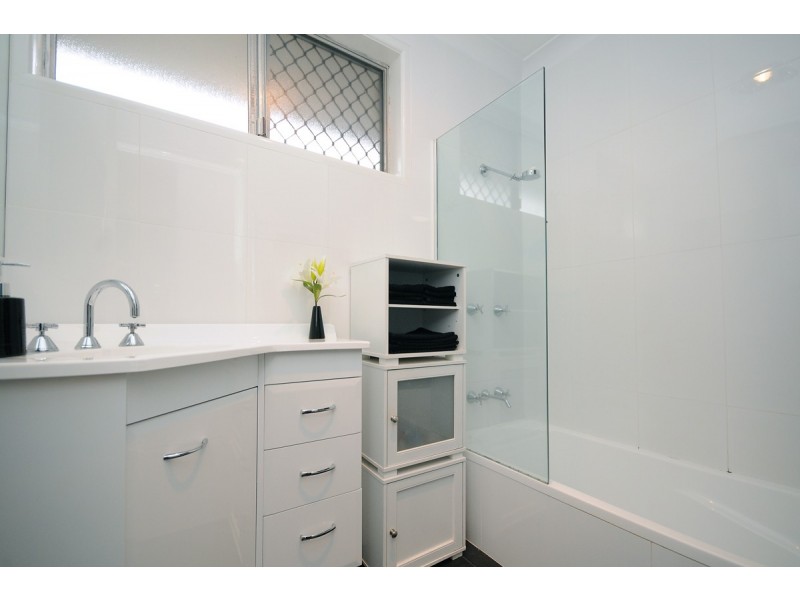 240 Alderley Street, Centenary Heights QLD 4350