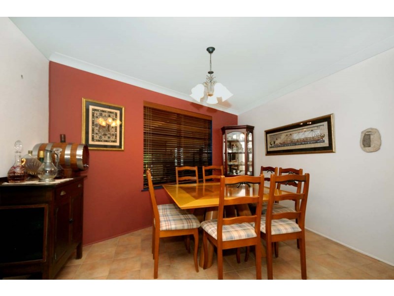 6 Blue Meadow Court, Blue Mountain Heights QLD 4350