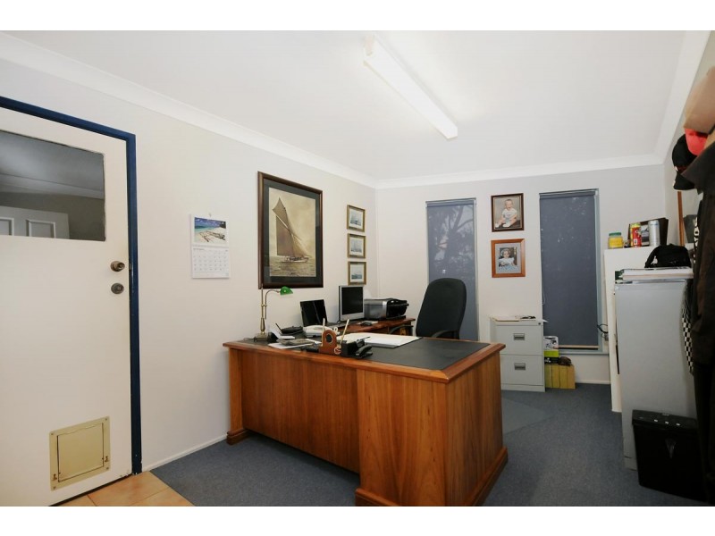 6 Blue Meadow Court, Blue Mountain Heights QLD 4350