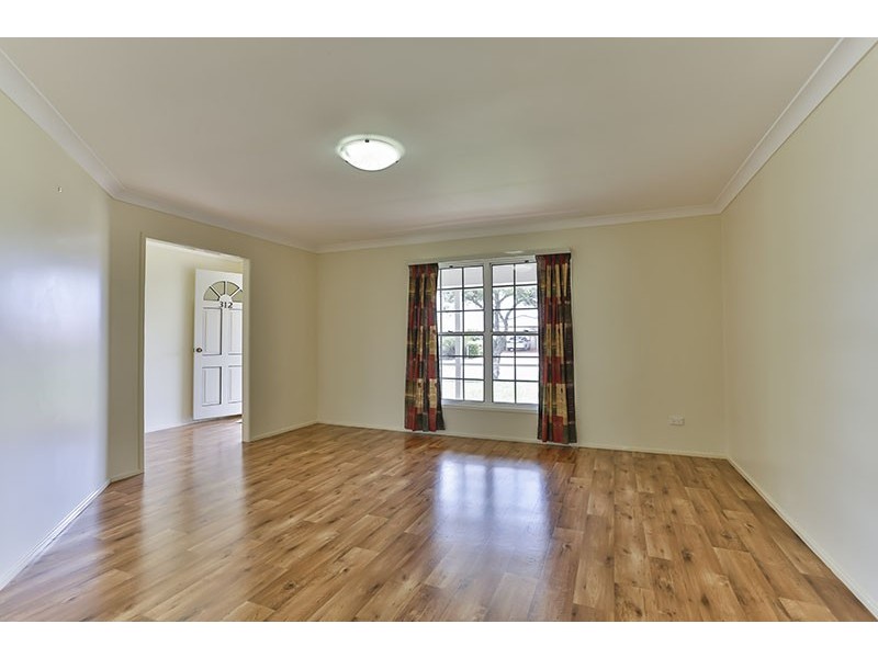 312 Greenwattle Street, Wilsonton QLD 4350