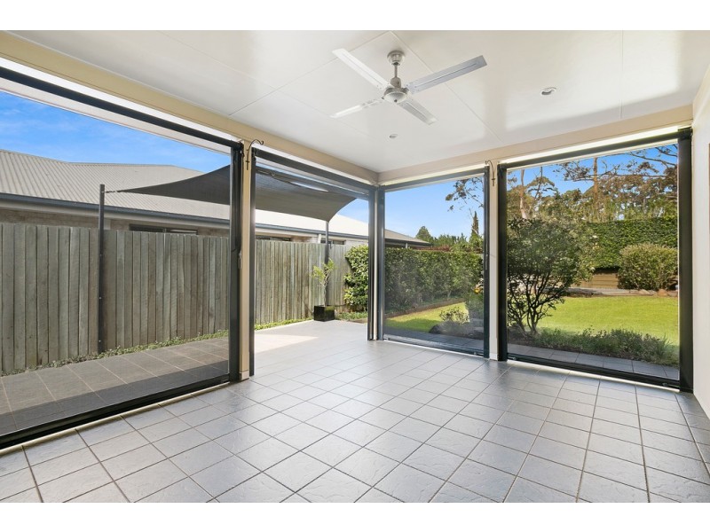 8 Ridgewood Drive, Kearneys Spring QLD 4350