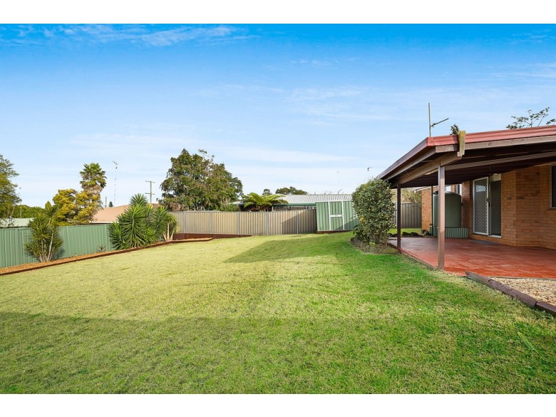 3 Melway Crescent, Harristown QLD 4350