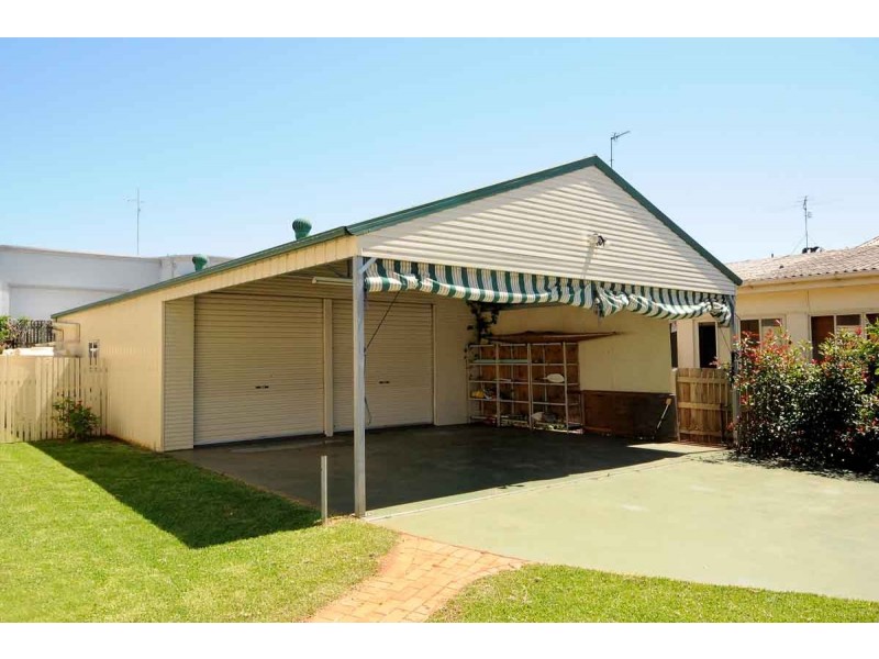 8 Kirk Street, Toowoomba City QLD 4350