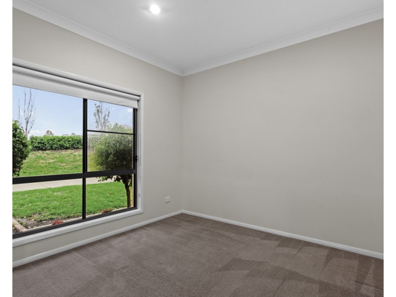 7 Makybe Drive, Hodgson Vale QLD 4352